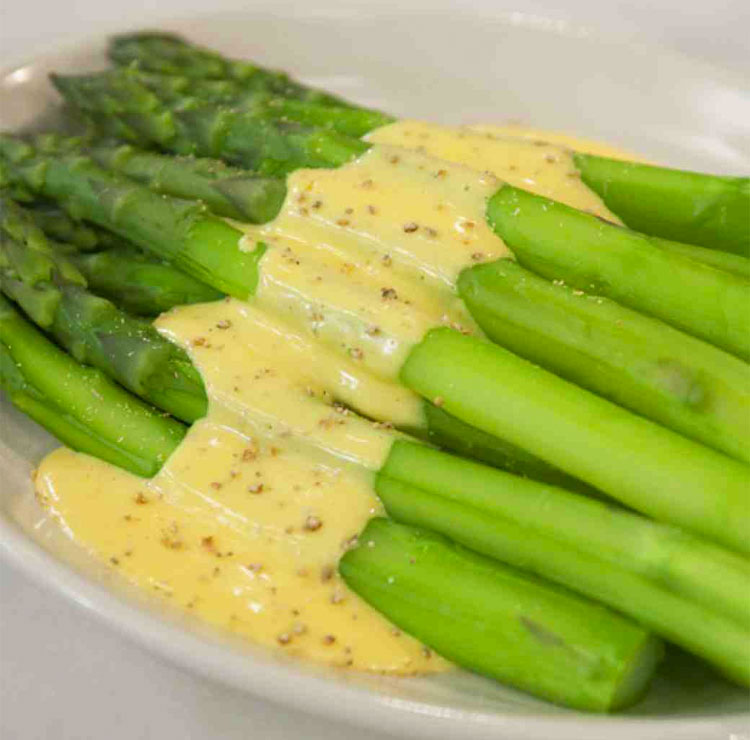 Asparagi con salsa olandese