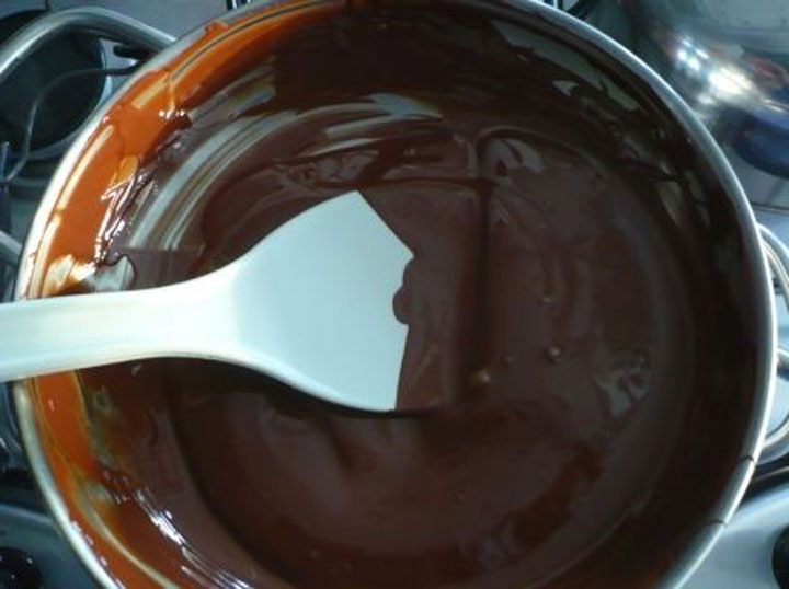 Cioccolato sciolto a bagnomaria