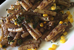 Pasta con patè di olive liguri