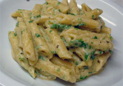 Penne with cream of cabbage and cheese light