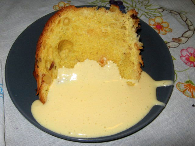 Crema al mascarpone per il panettone di natale Crema al mascarpone per il panettone di natale