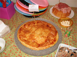 Puff-pastry cake with crab meat