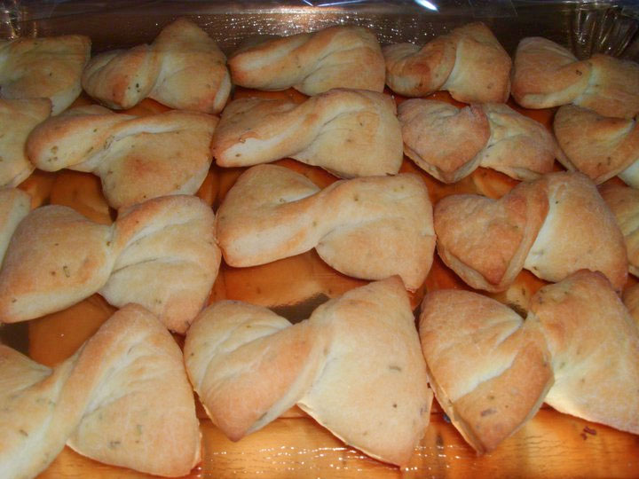 Farfalle al rosmarino (biscotti salati) Farfalle al rosmarino (biscotti salati)