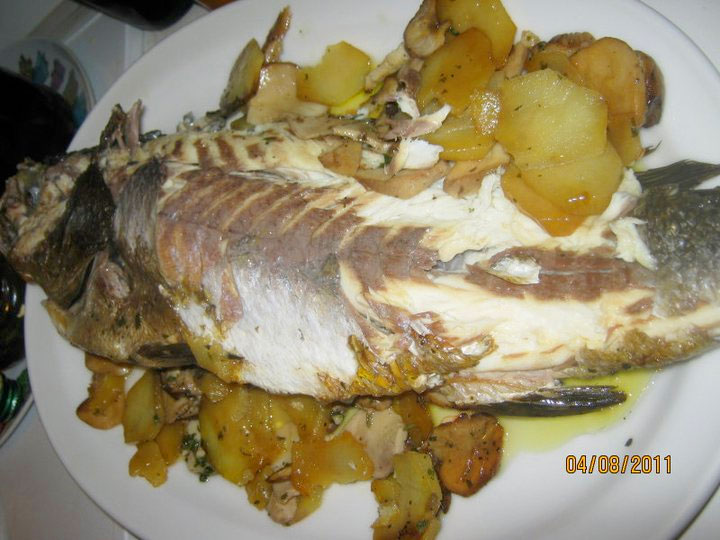 Ricciola alla boscaiola con profumo di brandy in carta fata
