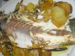 Ricciola alla boscaiola con profumo di brandy in carta fata Ricciola alla boscaiola con profumo di brandy in carta fata