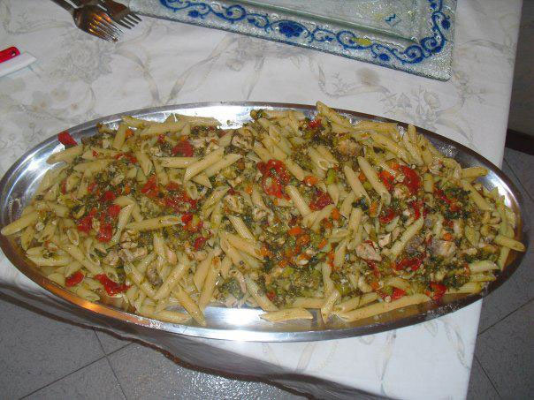 Pennette rigate con pesce spada, gamberi e zucchine genovesi Pennette rigate con pesce spada, gamberi e zucchine genovesi