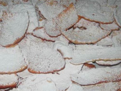 Chiacchiere di carnevale fritte