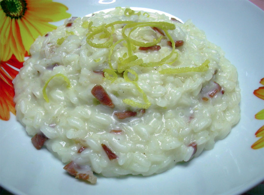 Risotto del montefeltro con crudo di carpegna e caciotta di urbino