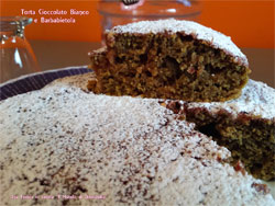 Torta con cioccolato bianco e barbabietola Torta con cioccolato bianco e barbabietola