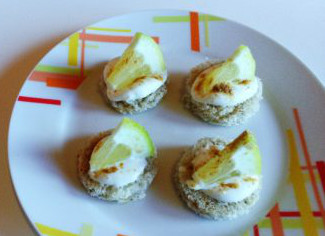 Spuntino di yogurt e limone
